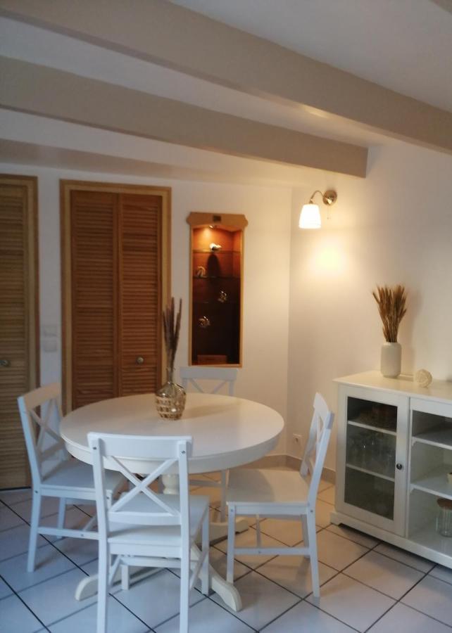 Aux Vieilles Murailles • Charmante Maison & Cour Morlaix Luaran gambar